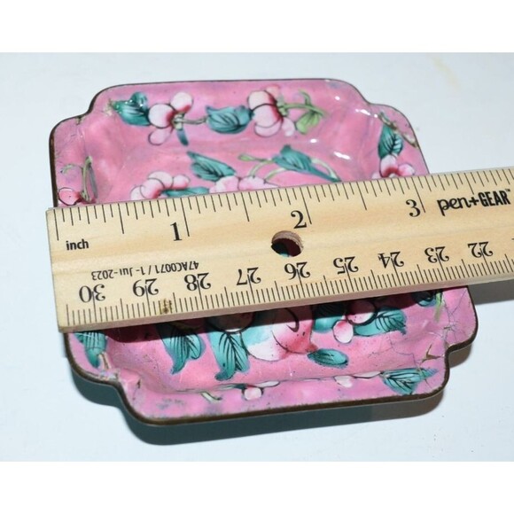 Vtg Chinese Enamel Small Dish Flaws 3" Hand painted Pink floral crazing square - Picture 2 of 4